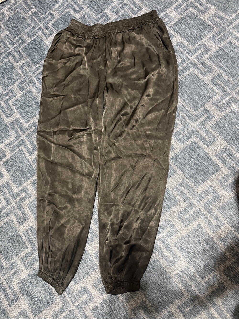 Satin-Effect Black Jogger Pants with Elastic Waist